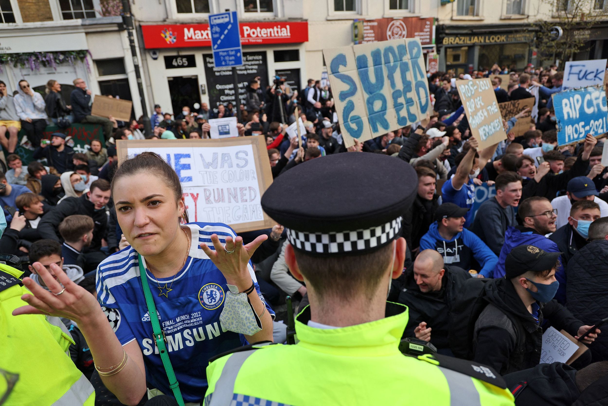 九游体育-纳达尔意外战胜切尔西，比赛局势复杂引爆全场！上演精彩一战-九游体育